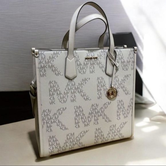 Michael Kors Maple Large Logo Tote - Vanilla/Cream MSRP $398*FAST SHIPPING*